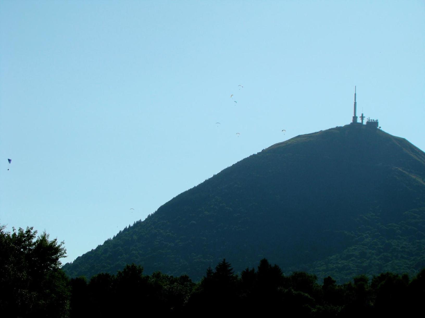 Arum Orcines Dış mekan fotoğraf